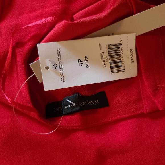 Ladies dress - Picture 4 of 5